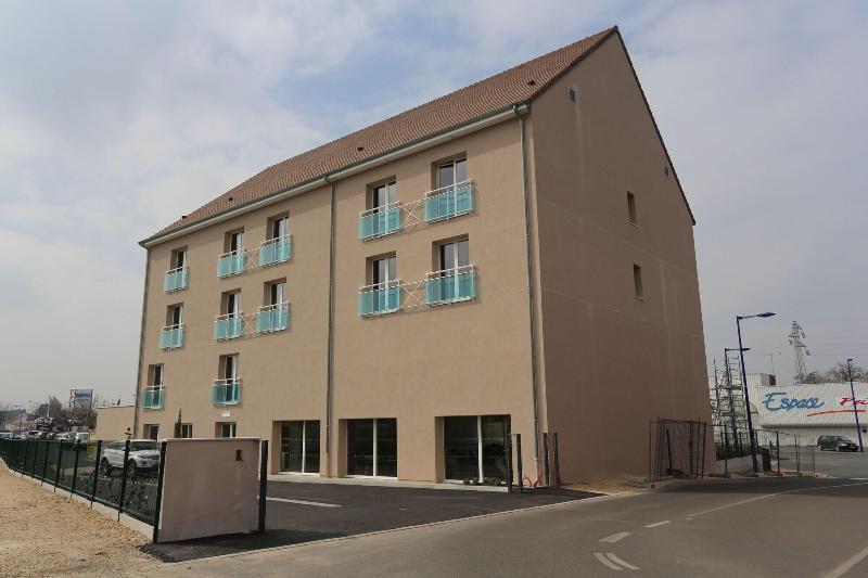 Le Konine - Hotel & Bar & Restaurant Montceau-les-Mines Esterno foto